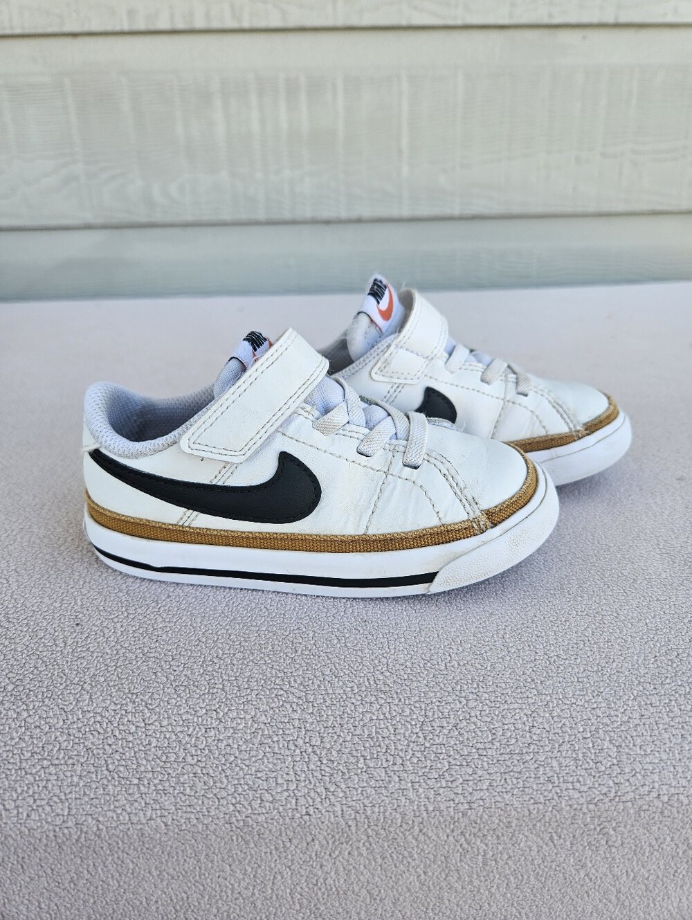 Nike Court Legacy Low Sneaker Toddler 8C White Gold Hook & Loop DA5382-102